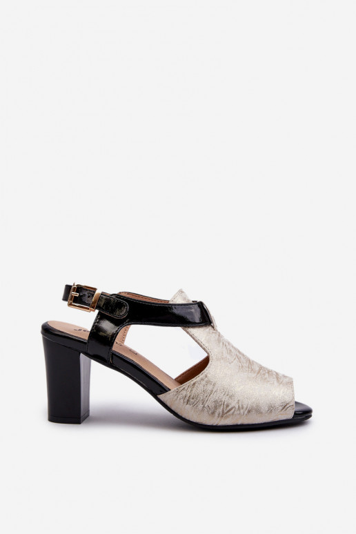 Sandali con tacco da donna realizzati in ecopelle nel colore oro-nero Queenmarie