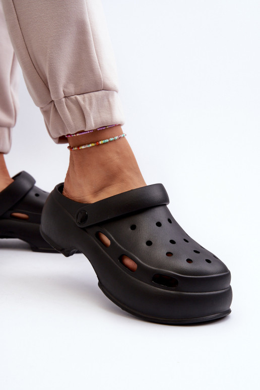 Pantofole leggere Pantofole da donna con suola massiccia alla moda in colore nero Danollia