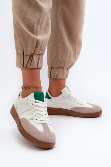 Scarpe da ginnastica modello scarpe sportive colore bianco Uvetta