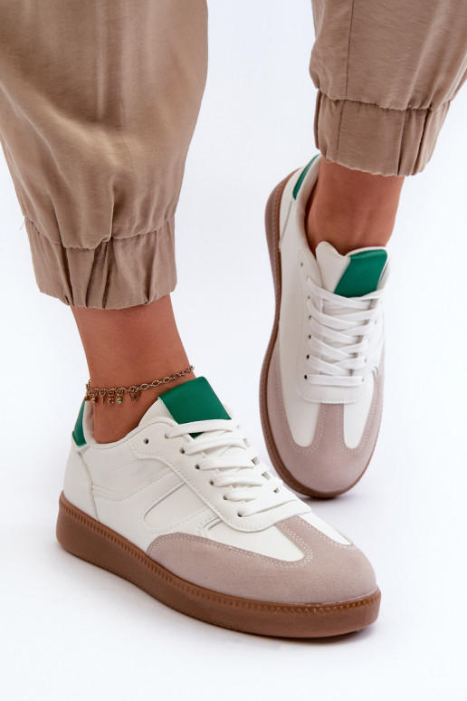 Scarpe da ginnastica modello scarpe sportive colore bianco Uvetta