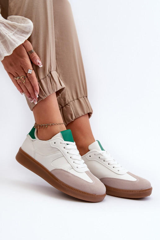 Scarpe da ginnastica modello scarpe sportive colore bianco Uvetta