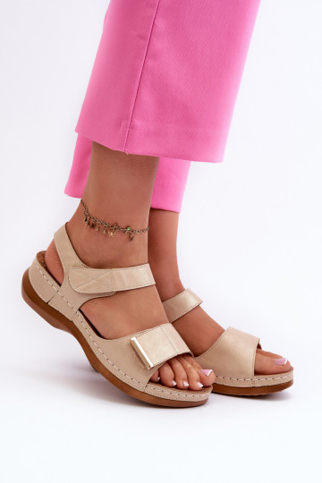 Comodi sandali da donna con chiusure adesive beige Iphiope