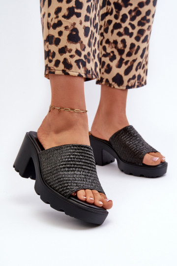 Pantofole da donna con tacco alto intrecciate Titantha nere