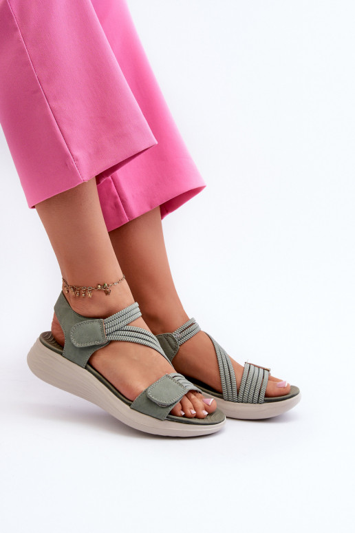 Comodi sandali con chiusure adesive nel colore verde Eladora Comodi sandali con chiusure adesive nel colore verde Eladora