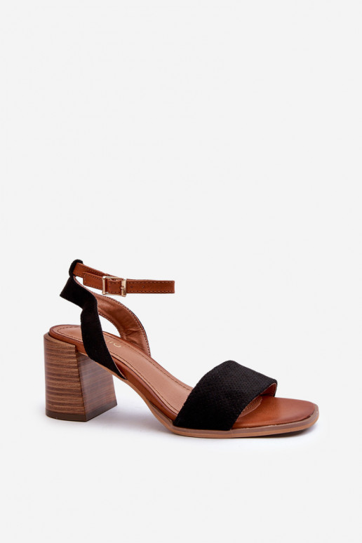 Sandali con tacco da donna realizzati in Eco Camoscio Nero Ronvia