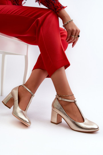 Scarpe realizzate in ecopelle con tacco Raniyah color oro 2