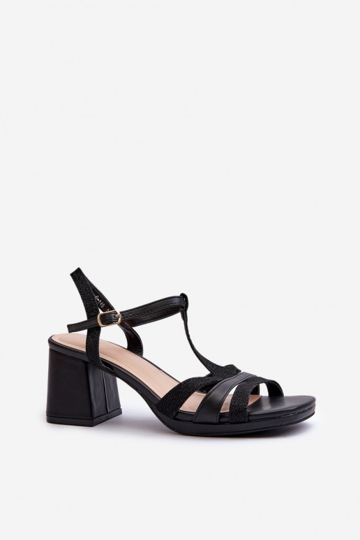 Sandali con tacco da donna realizzati in ecopelle nel colore nero Lyana