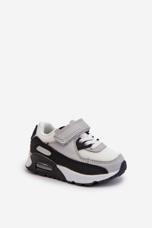 Scarpe modello sneaker da bambino con chiusure adesive colore grigio Krissandra