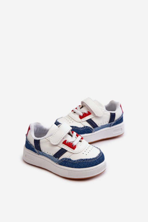 Scarpe sportive per bambini del modello classico. Materiale denim Marlin