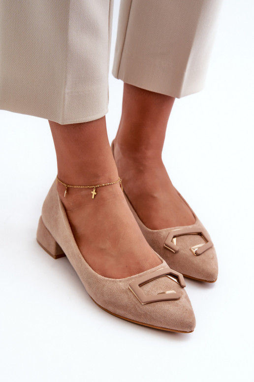 Scarpe a tacco basso con ornamenti in ecopelle scamosciata S.Barski KV27-034 beige