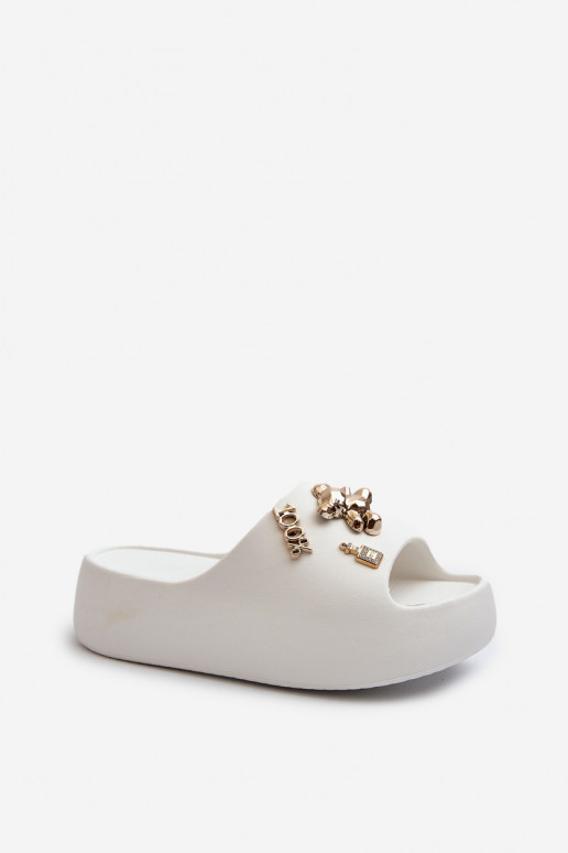 Ciabatte da donna Lengva Ciabatte leggere con bellissimi dettagli in colore bianco Orchia Ciabatte da donna Lengva Ciabatte leggere con bellissimi dettagli in colore bianco Orchia