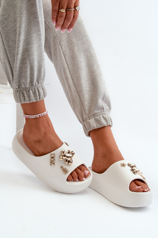Ciabatte da donna Lengva Ciabatte leggere con bellissimi dettagli in colore bianco Orchia Ciabatte da donna Lengva Ciabatte leggere con bellissimi dettagli in colore bianco Orchia