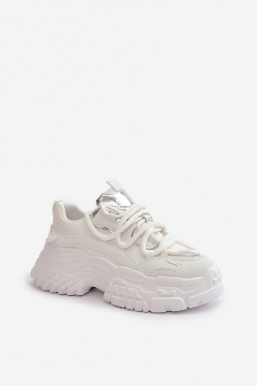 Scarpe modello sneakers da donna con suola massiccia alla moda in colore bianco Nevela