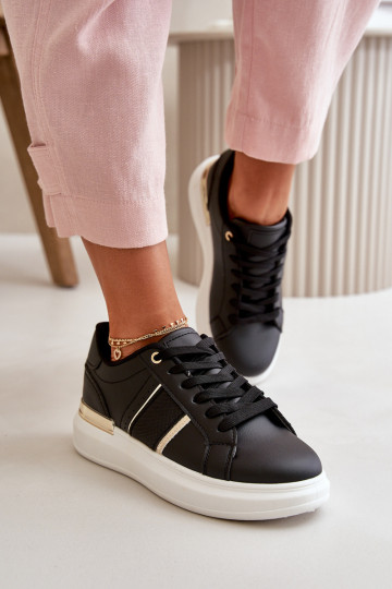 Alla moda Scarpe modello sneakers Femminile con una piattaforma in ecopelle colore nero Nevisase 2