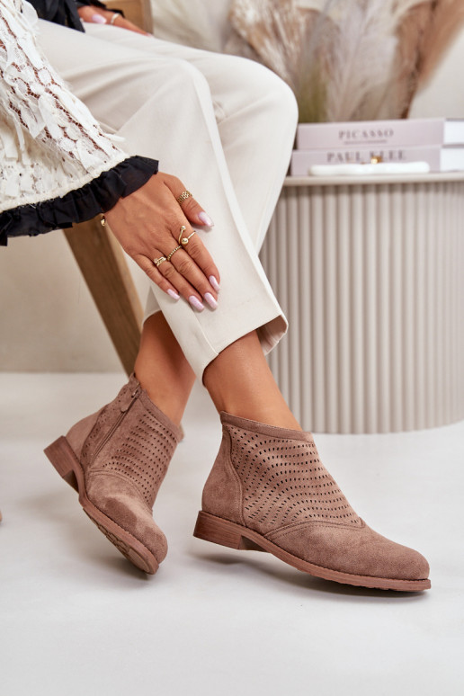 Stivali da donna con tacchi larghi con elementi traforati colore marrone S.Barski HY42-076