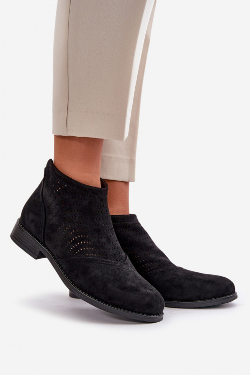 Stivali da donna con tacchi larghi con elementi traforati colore nero S.Barski HY42-076