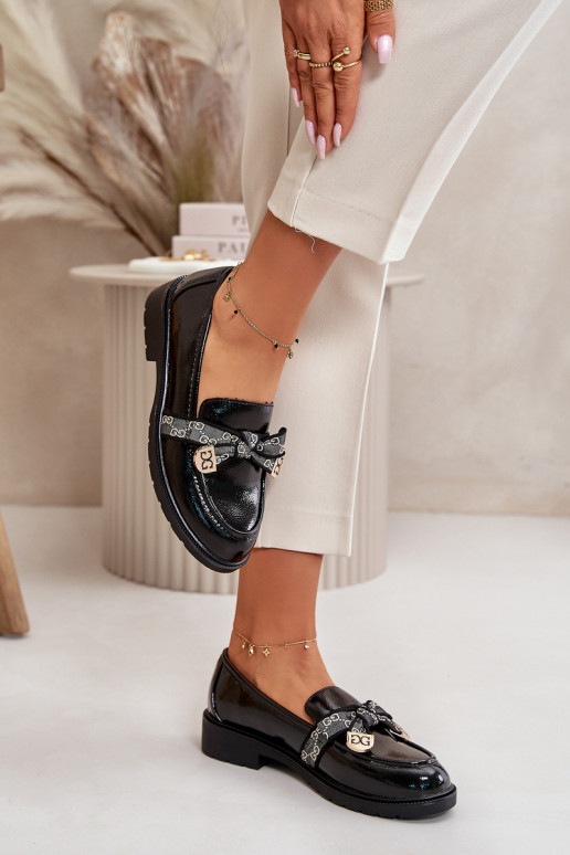 con effetto vernice Femminile Mocassini con nastri S.Barski HY42-331A colore nero con effetto vernice Femminile Mocassini con nastri S.Barski HY42-331A colore nero