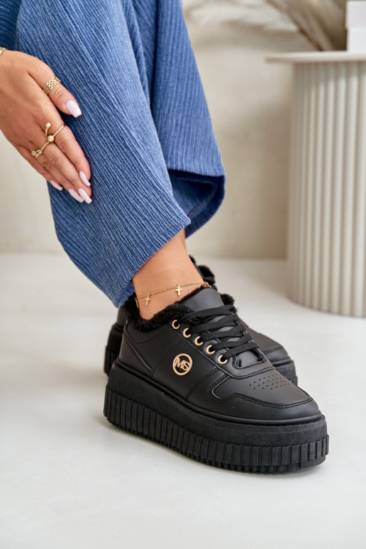 Scarpe modello sneakers scarpe da ginnastica Femminile riscaldamento con suole massicce alla moda colore nero Verissha