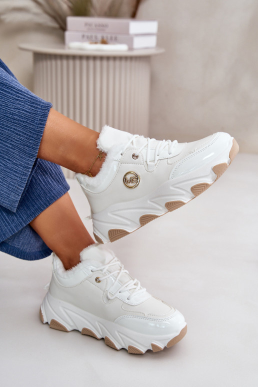 Femminile scarpe da ginnastica con lacci riscaldamento con una piattaforma Colore bianco Verioras Femminile scarpe da ginnastica con lacci riscaldamento con una piattaforma Colore bianco Verioras
