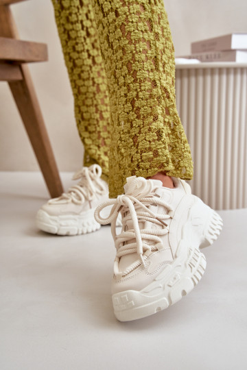 Scarpe modello sneakers da donna con suola massiccia alla moda in colore avorio Nevela 2