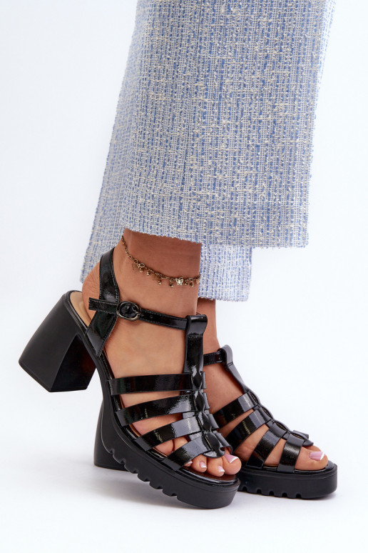 con effetto lacca Sandali con tacco da donna di colore nero Aninifer con effetto lacca Sandali con tacco da donna di colore nero Aninifer