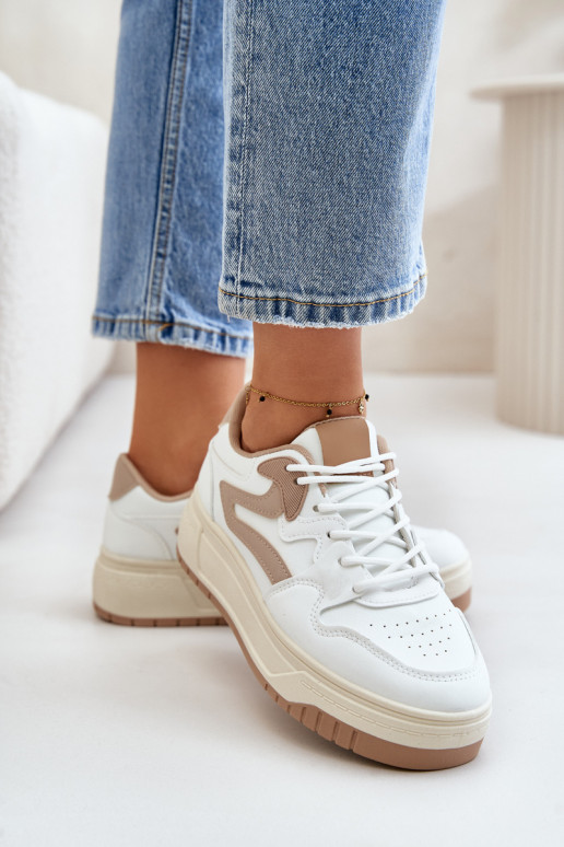 Femminile Scarpe modello sneakers in ecopelle con una piattaforma Bianco-beige Henizore Femminile Scarpe modello sneakers in ecopelle con una piattaforma Bianco-beige Henizore
