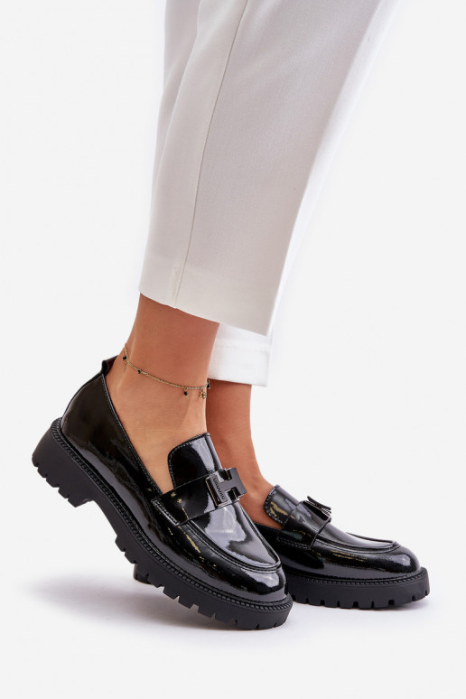 mocassini da donna con effetto vernice Vinceza 62187 colore nero mocassini da donna con effetto vernice Vinceza 62187 colore nero