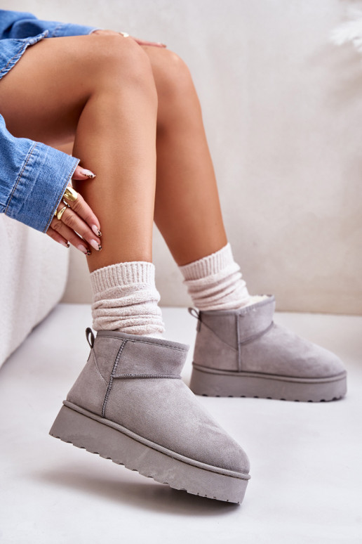 Stivali da neve Femminile con una piattaforma riscaldamento con pelliccia all interno colore grigio Xamella