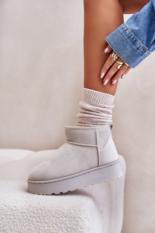 Stivali da neve Femminile con una piattaforma riscaldamento con pelliccia all interno colore grigio Xamella