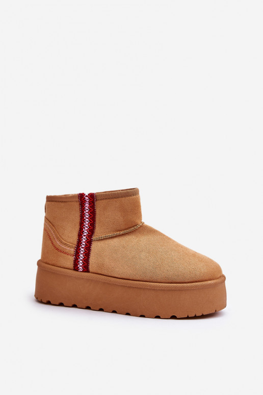 Stivali da neve Femminile con una piattaforma riscaldamento colore marrone Lomessa Stivali da neve Femminile con una piattaforma riscaldamento colore marrone Lomessa