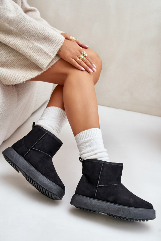 Femminile Stivali da neve con una piattaforma Z in ecopelle scamosciatau colore nero Atteria Femminile Stivali da neve con una piattaforma Z in ecopelle scamosciatau colore nero Atteria