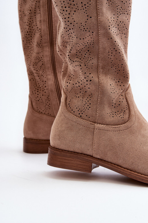 Stivali lunghi da donna traforati... Stivali lunghi da donna traforati...