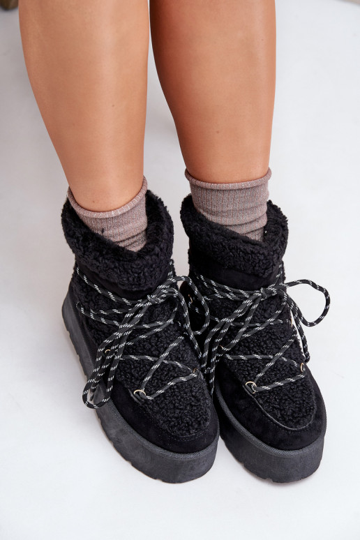 Stivali da neve con plateau e dettagli di stile colore nero Izathiel Stivali da neve con plateau e dettagli di stile colore nero Izathiel