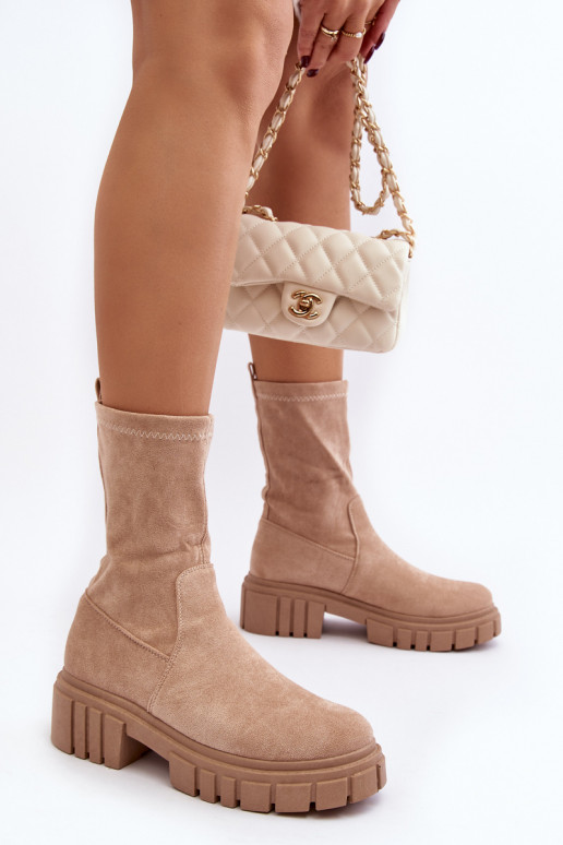 Įsispiriamo modelio aulinukai su... Įsispiriamo modelio aulinukai su...