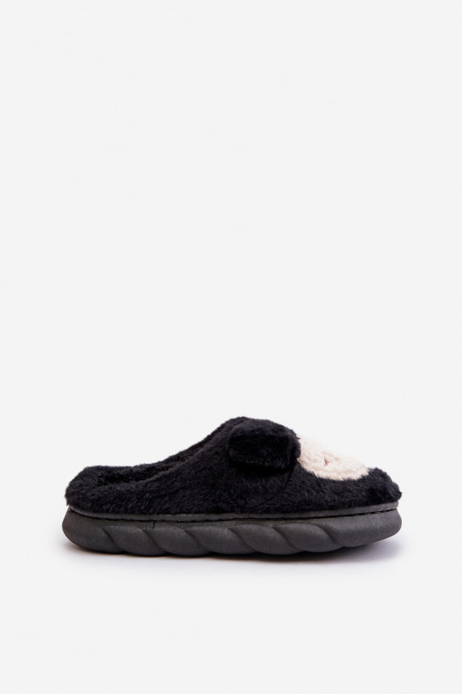 Caldo con una pelliccia Pantofole Femminile colore nero Jozelinetta Caldo con una pelliccia Pantofole Femminile colore nero Jozelinetta