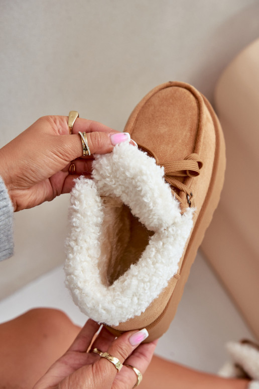 Stivali da neve Femminile con una piattaforma con una pelliccia Typu Branek colore marrone Ciabellae Stivali da neve Femminile con una piattaforma con una pelliccia Typu Branek colore marrone Ciabellae