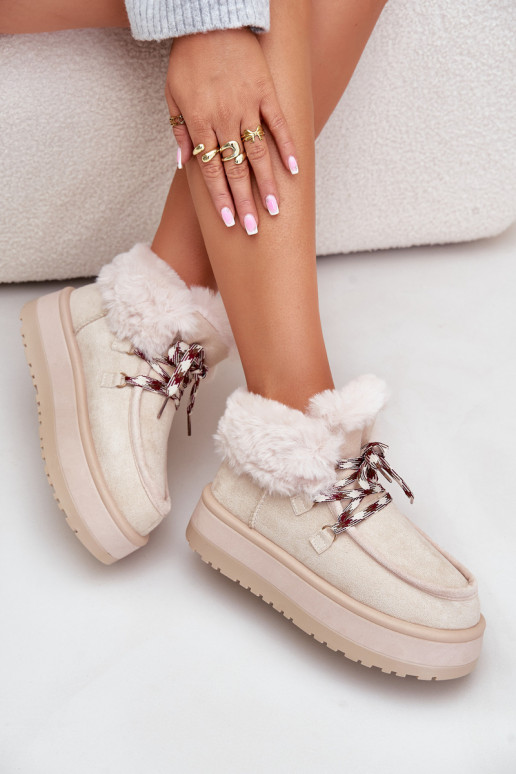 Basso Stivali da neve Femminile con una piattaforma con una pelliccia colore avorio Neathren