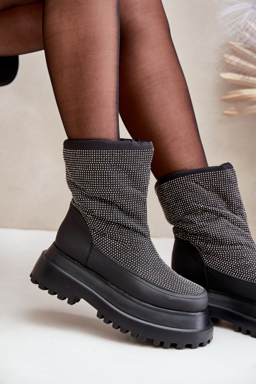 Decorato Stivali da neve con una piattaforma E tacchi piatti colore nero Avivina