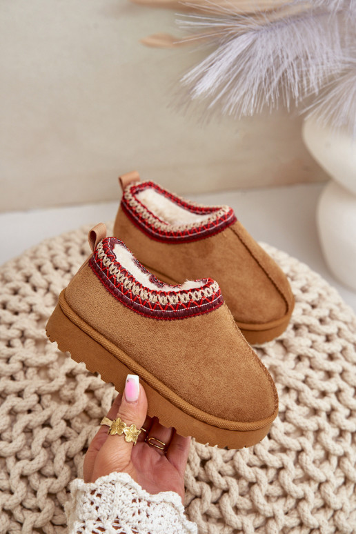 Stivali da neve per bambini con plateau, isolati con pelliccia interna in marrone Vilabria Stivali da neve per bambini con plateau, isolati con pelliccia interna in marrone Vilabria