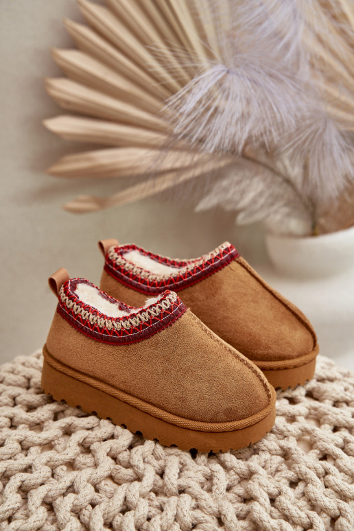 Stivali da neve per bambini con plateau, isolati con pelliccia interna in marrone Vilabria Stivali da neve per bambini con plateau, isolati con pelliccia interna in marrone Vilabria