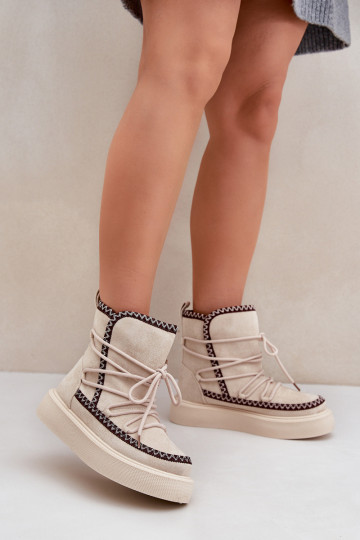 Stivali da neve Femminile Z Haftem con una piattaforma colore avorio Abilitatoleris 2