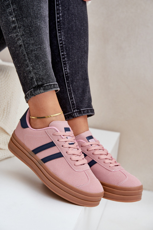 Scarpe modello sneakers Femminile con una piattaforma colore rosa Egelia Scarpe modello sneakers Femminile con una piattaforma colore rosa Egelia