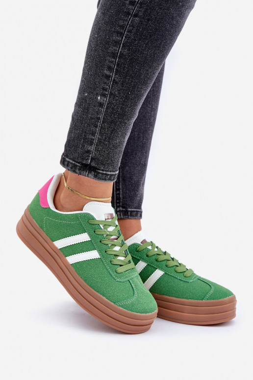 Scarpe modello sneakers Femminile con una piattaforma colore verde Egelia