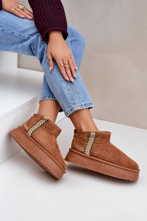 Stivali da neve con una piattaforma con scritti colore marrone Udra