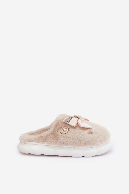 Pantofole con pelliccia e fiocchi I Przypinkami color sabbia Annalira