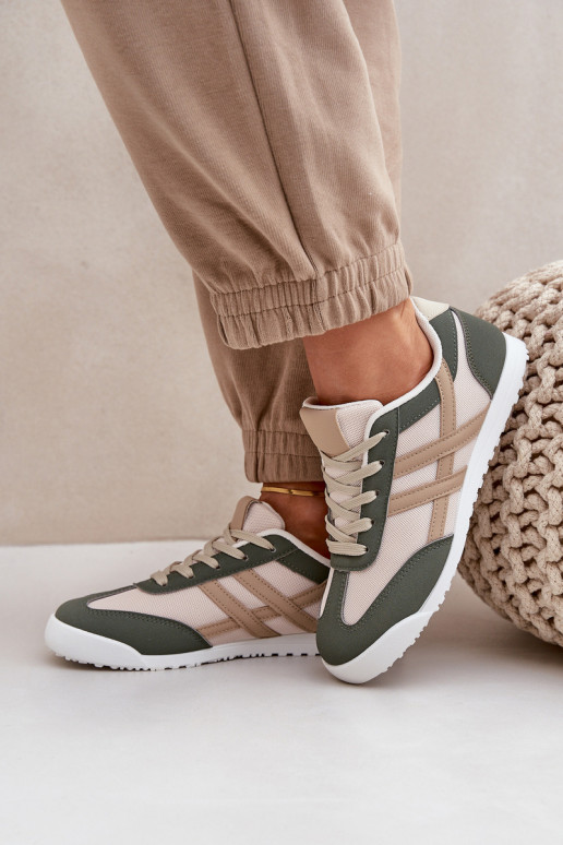 Basso Scarpe da ginnastica Scarpe per il tempo libero beige-colore verde Eezore