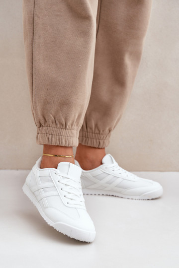 Basso Scarpe da ginnastica Scarpe per il tempo libero Colore bianco Eezore 2