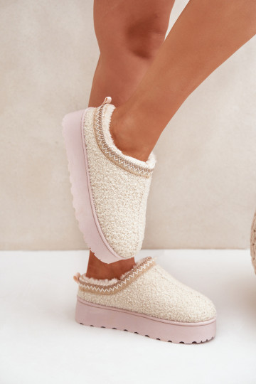 Stivali da neve Femminile con una piattaforma Z Haftem colore avorio Tirissa