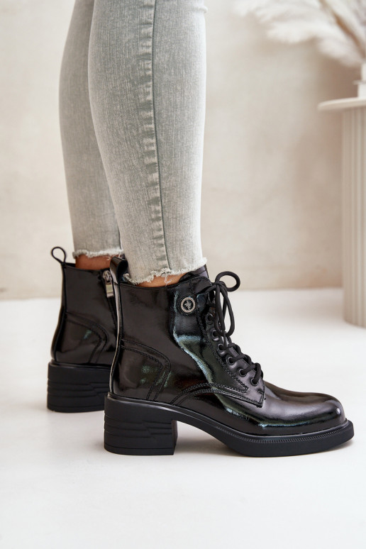 Stivaletti in pelle verniciata... Stivaletti in pelle verniciata...