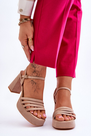 Femminile Eleganti tacchi alti in camoscio e piattaforma beige Verda